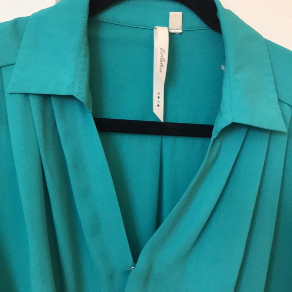 Teal blouse - Picture 2 of 5